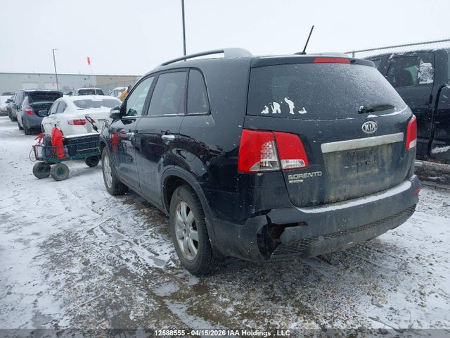 2013 Kia Sorento Lx მანქანა იყიდება აუქციონზე, vin: 5XYKTCA65DG385642, აუქციონის ნომერი: 12588555