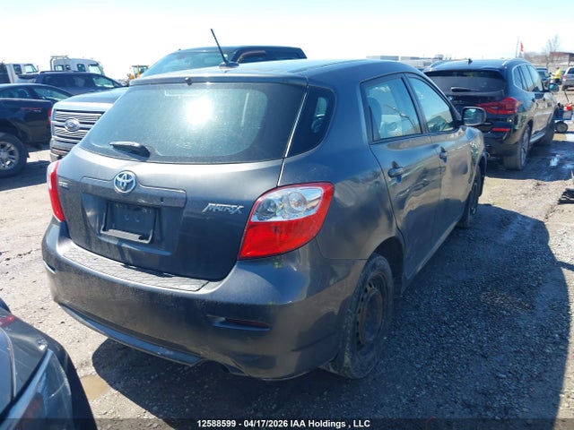 12588599 :رقم المزاد ، 2T1KU4EE6AC480366 vin ، 2010 Toyota Corolla Matrix مزاد بيع