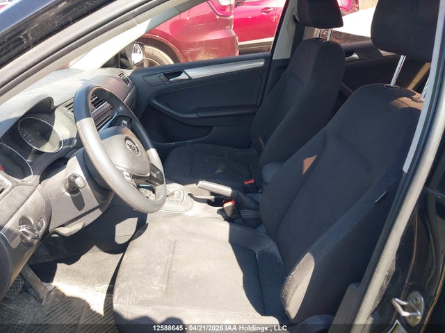 3VWD07AJXFM254805 Volkswagen Jetta 1.8 Tsi Comfortline/1.8 Tsi Trendline+