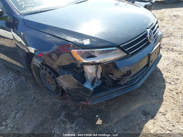 3VWD07AJXFM254805 Volkswagen Jetta 1.8 Tsi Comfortline/1.8 Tsi Trendline+