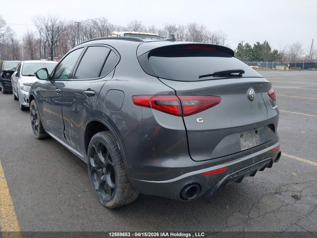 12588653 :رقم المزاد ، ZASPAKBN6P7D63587 vin ، 2023 Alfa Romeo Stelvio Ti Veloce Awd مزاد بيع