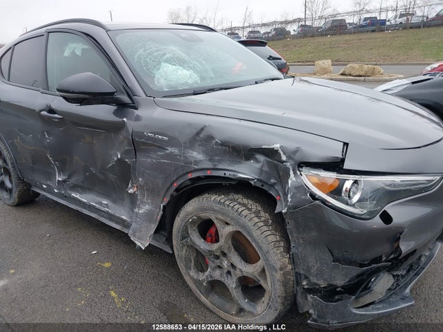 ZASPAKBN6P7D63587 Alfa Romeo Stelvio Ti Veloce Awd