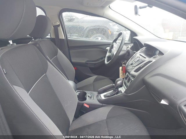 1FADP3F23EL328211 Ford FOCUS SE