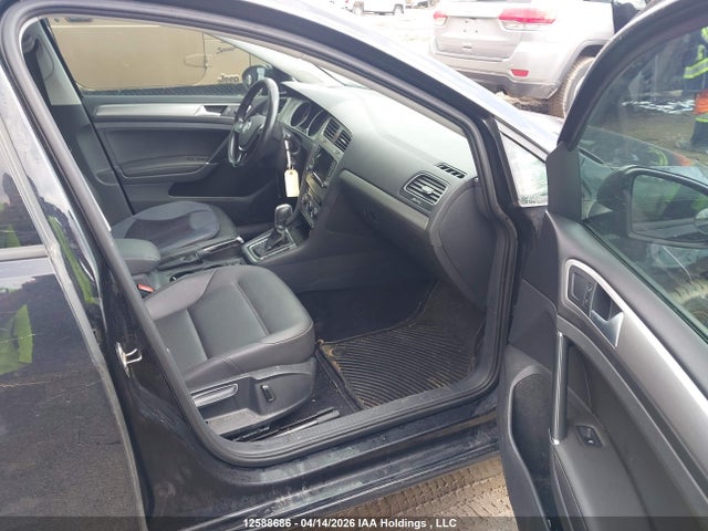3VW217AU3FM099710 Volkswagen Golf