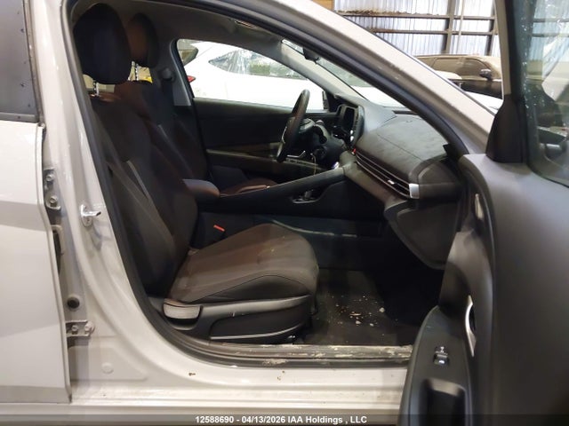 KMHLM4DGXSU069558 Hyundai Elantra
