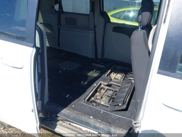 Продажа на аукционе авто 2017 Dodge Grand Caravan Cvp/sxt, vin: 2C4RDGBG1HR705809, номер лота: 12588693