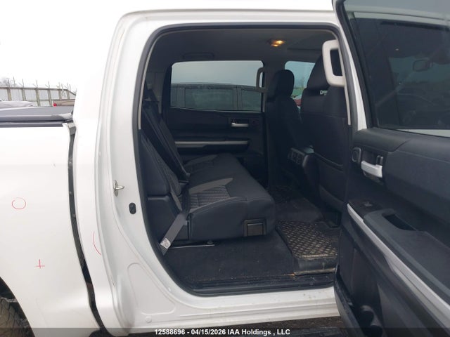 2018 Toyota Tundra Sr5 Plus 5.7l V8 მანქანა იყიდება აუქციონზე, vin: 5TFDY5F17JX766677, აუქციონის ნომერი: 12588696