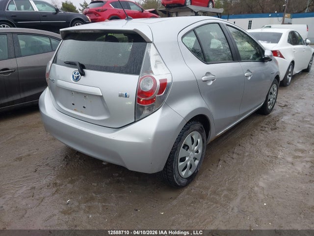 JTDKDTB30E1071271 Toyota PRIUS C