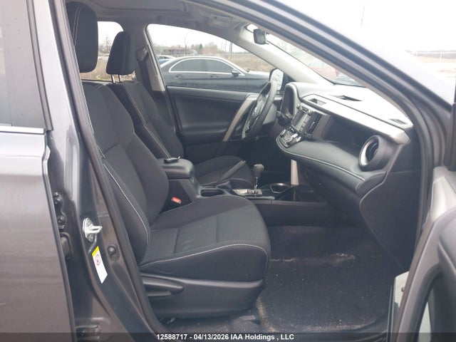 Продаж на аукціоні авто 2018 Toyota Rav4 Xle, vin: 2T3RFREV9JW812697, номер лоту: 12588717