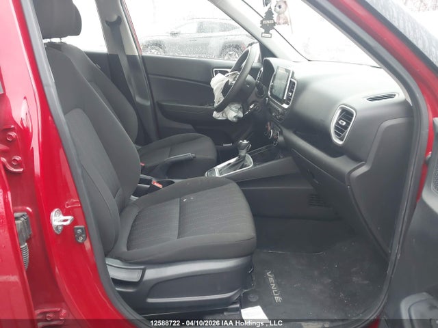 Продаж на аукціоні авто 2022 Hyundai Venue Essential Auto Ivt With Two-tone Body Colour, vin: KMHRB8A39NU159975, номер лоту: 12588722