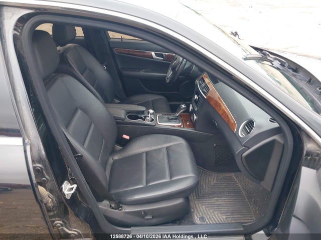 12588726 :رقم المزاد ، WDDGF8AB2DA823742 vin ، 2013 Mercedes-benz C 300 4matic مزاد بيع