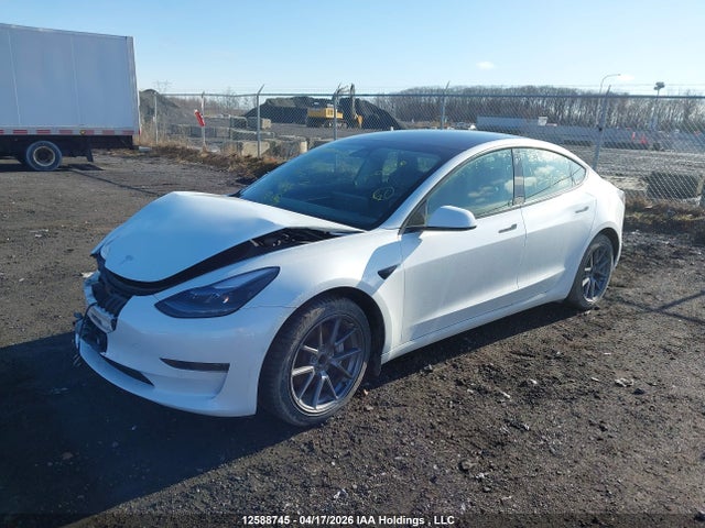 12588745 :رقم المزاد ، 5YJ3E1EA9NF340388 vin ، 2022 Tesla Model 3 Rwd/standard Range مزاد بيع