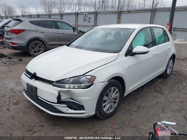 3VWB17AU5JM256582 Volkswagen Golf