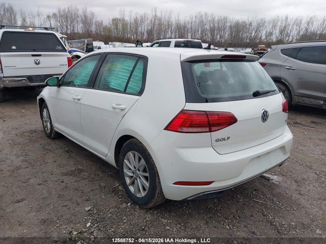 3VWB17AU5JM256582 Volkswagen Golf