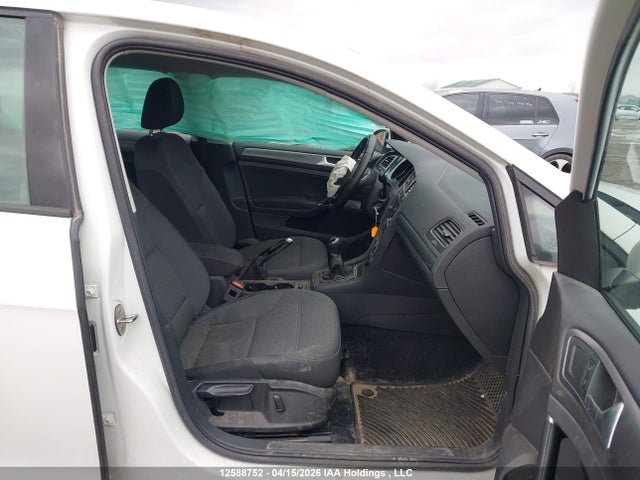 3VWB17AU5JM256582 Volkswagen Golf