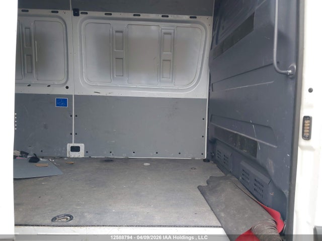 W1Y4DCHY5NP452831 Mercedes-Benz Sprinter 2500