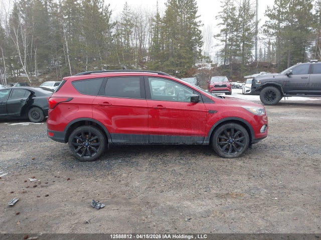 2019 Ford Escape Se მანქანა იყიდება აუქციონზე, vin: 1FMCU9GD3KUB38198, აუქციონის ნომერი: 12588812