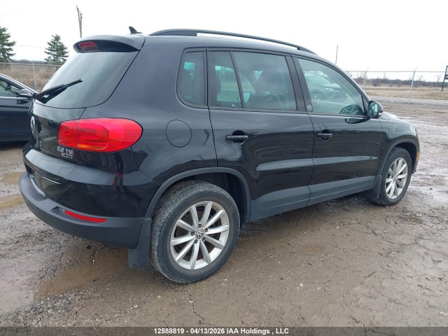 WVGNV7AX7HW509258 Volkswagen Tiguan Wolfsburg Edition