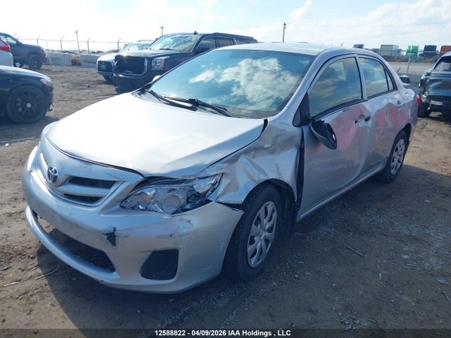 2013 Toyota Corolla Ce მანქანა იყიდება აუქციონზე, vin: 2T1BU4EE5DC097927, აუქციონის ნომერი: 12588822