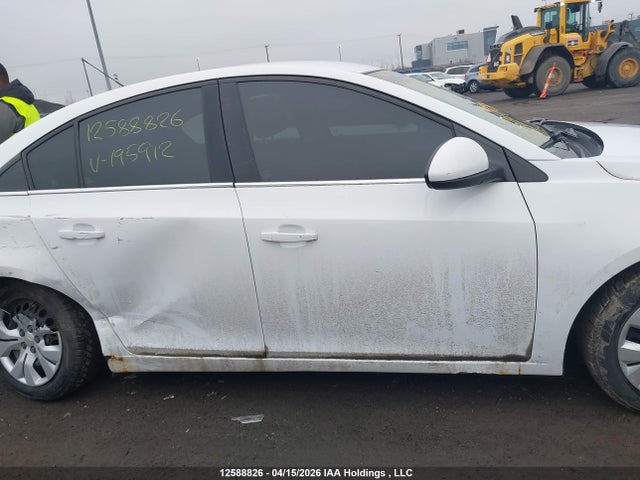 2015 Chevrolet Cruze მანქანა იყიდება აუქციონზე, vin: 1G1PC5SB3F7195912, აუქციონის ნომერი: 12588826