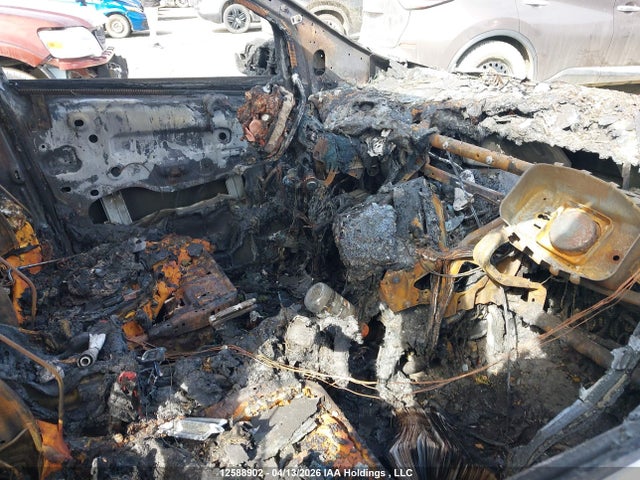 1FMCU9GX6EUB66656 Ford ESCAPE SE