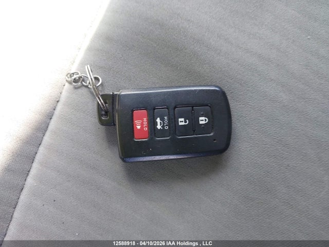 2010 Toyota Corolla Le მანქანა იყიდება აუქციონზე, vin: 2T1BU4EE0AC211778, აუქციონის ნომერი: 12588918