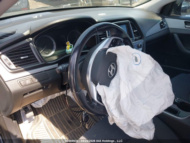 12588930 :رقم المزاد ، 5NPE24AF2KH729892 vin ، 2019 Hyundai Sonata Essential مزاد بيع