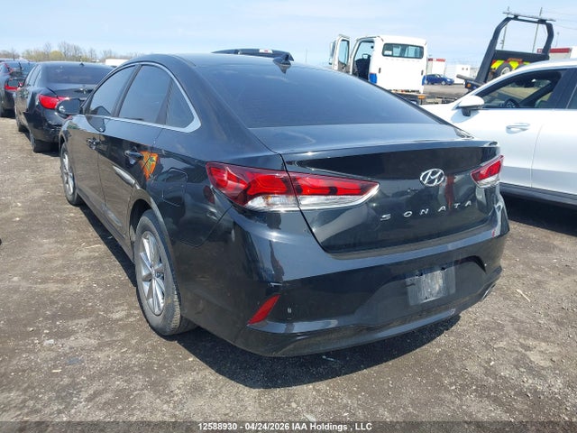 12588930 :رقم المزاد ، 5NPE24AF2KH729892 vin ، 2019 Hyundai Sonata Essential مزاد بيع