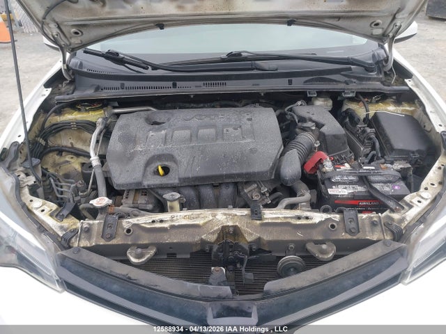 2T1BURHE6JC063385 Toyota COROLLA LE
