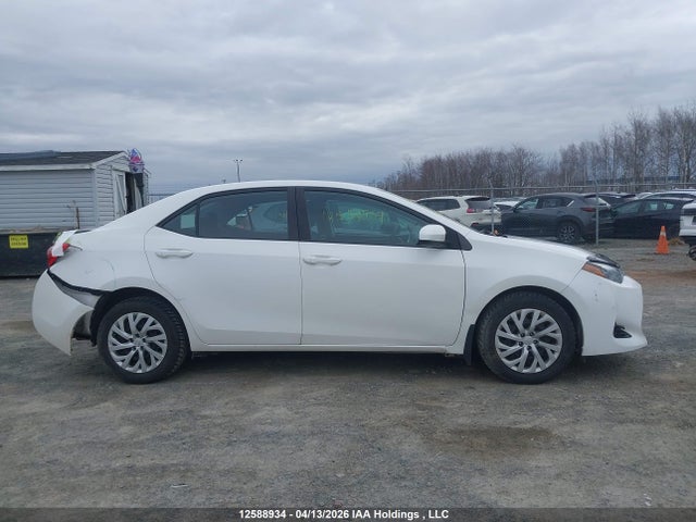 2T1BURHE6JC063385 Toyota COROLLA LE