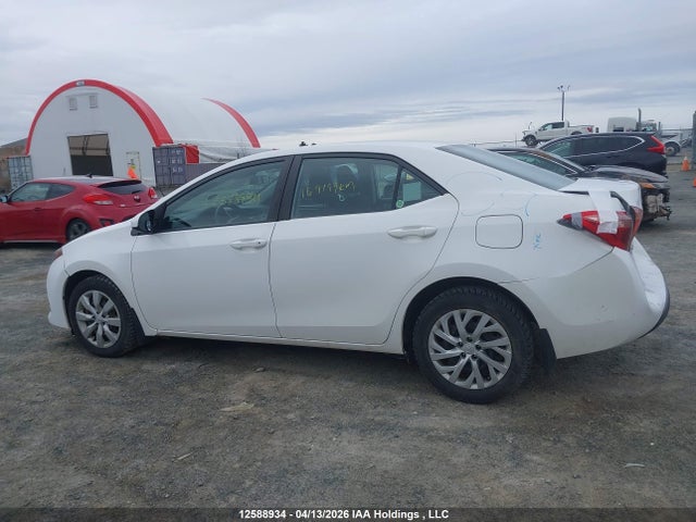 2T1BURHE6JC063385 Toyota COROLLA LE