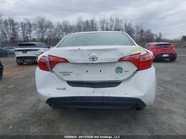 2T1BURHE6JC063385 Toyota COROLLA LE