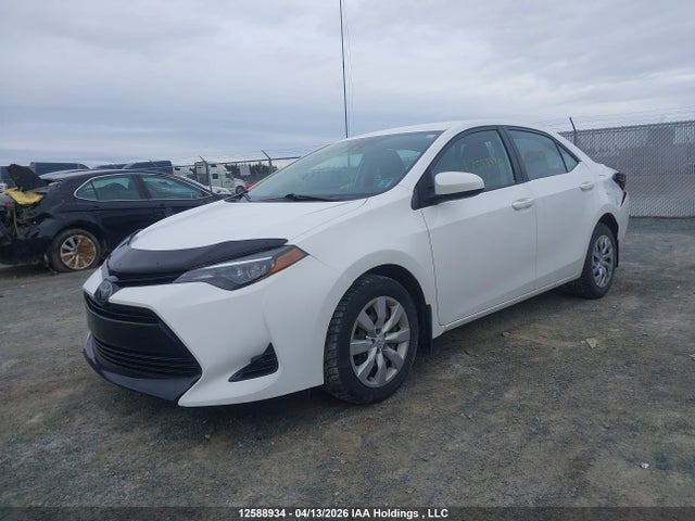 2T1BURHE6JC063385 Toyota COROLLA LE