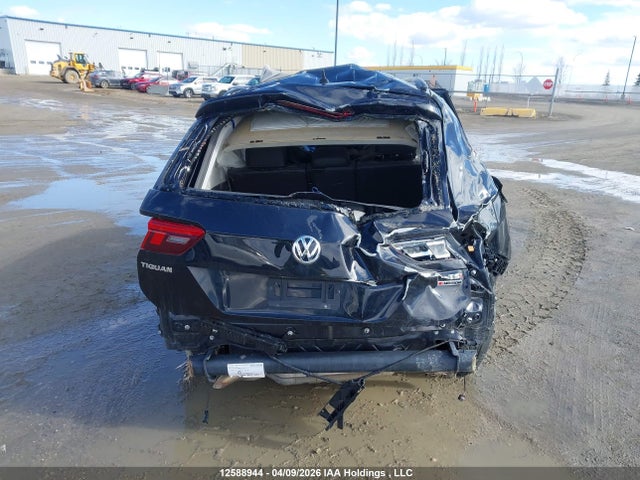 2018 Volkswagen Tiguan Comfortline მანქანა იყიდება აუქციონზე, vin: 3VV2B7AX8JM197605, აუქციონის ნომერი: 12588944