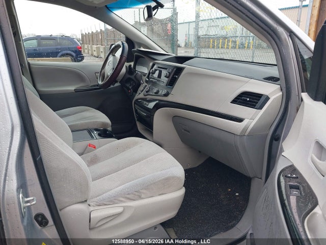 2012 Toyota Sienna Le V6 მანქანა იყიდება აუქციონზე, vin: 5TDKK3DC6CS236727, აუქციონის ნომერი: 12588950