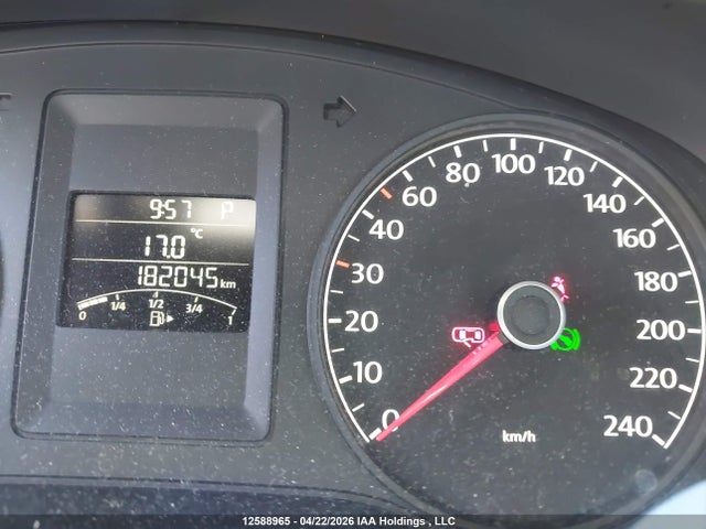 12588965 :رقم المزاد ، 3VWDK7AJ8BM083427 vin ، 2011 Volkswagen Jetta مزاد بيع