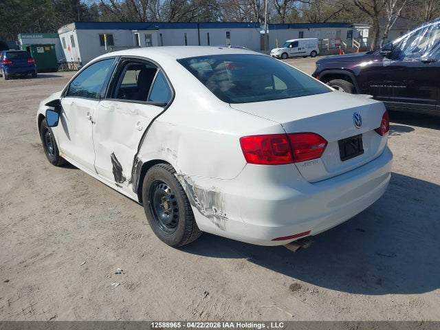 12588965 :رقم المزاد ، 3VWDK7AJ8BM083427 vin ، 2011 Volkswagen Jetta مزاد بيع