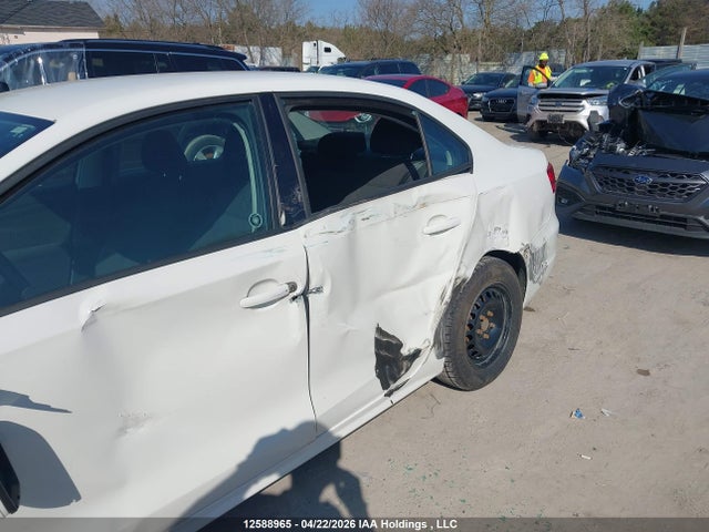 12588965 :رقم المزاد ، 3VWDK7AJ8BM083427 vin ، 2011 Volkswagen Jetta مزاد بيع