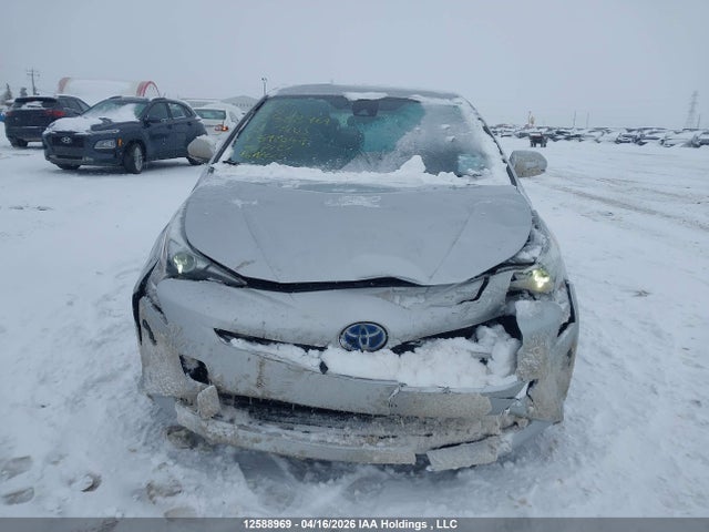 12588969 :رقم المزاد ، JTDKBRFU0J3592047 vin ، 2018 Toyota Prius مزاد بيع
