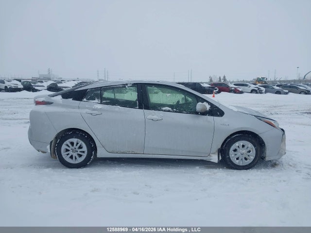 12588969 :رقم المزاد ، JTDKBRFU0J3592047 vin ، 2018 Toyota Prius مزاد بيع
