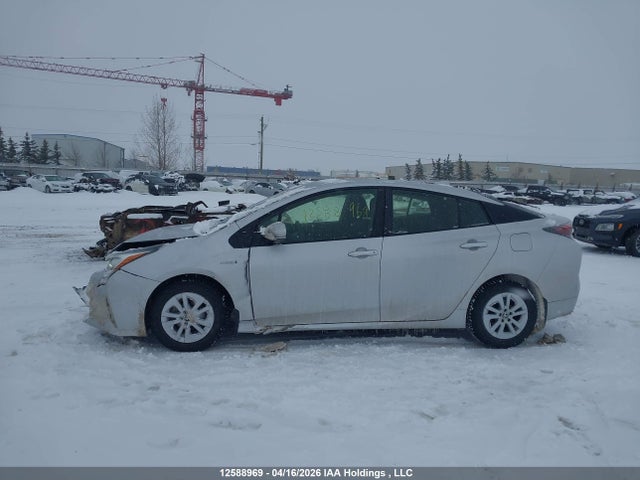 12588969 :رقم المزاد ، JTDKBRFU0J3592047 vin ، 2018 Toyota Prius مزاد بيع