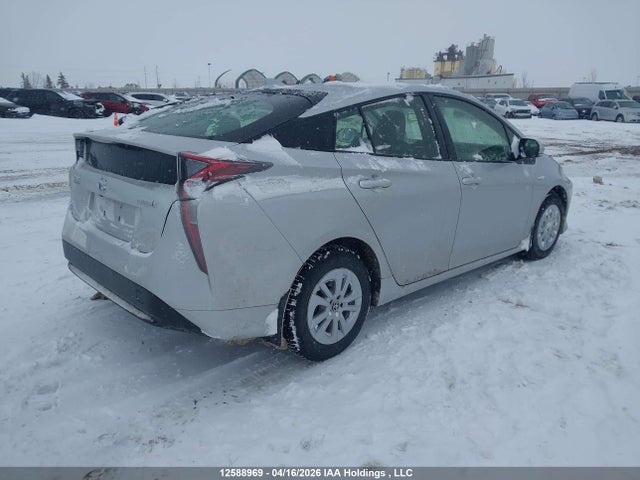 12588969 :رقم المزاد ، JTDKBRFU0J3592047 vin ، 2018 Toyota Prius مزاد بيع