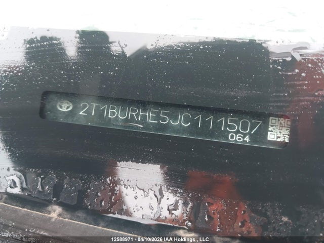 2T1BURHE5JC111507 Toyota COROLLA LE