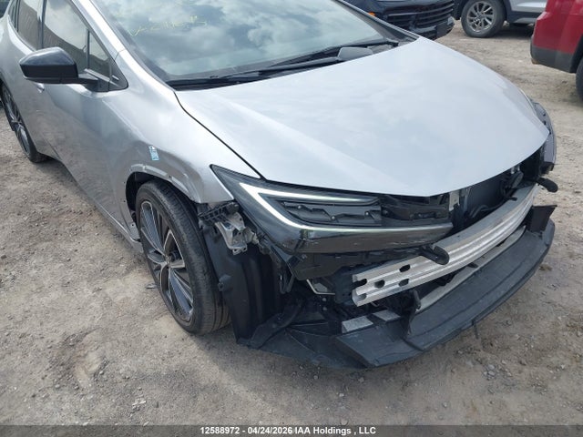 JTDADABU8R3011645 Toyota Prius