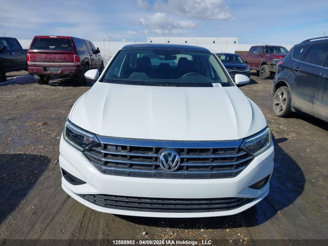3VWGB7BU8LM013742 Volkswagen Jetta Sel Premium