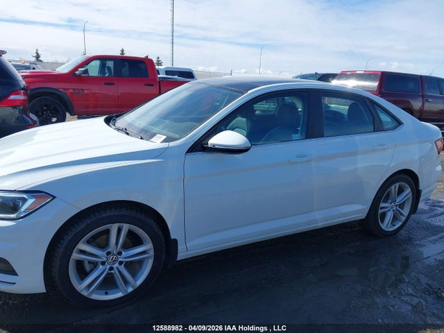 3VWGB7BU8LM013742 Volkswagen Jetta Sel Premium