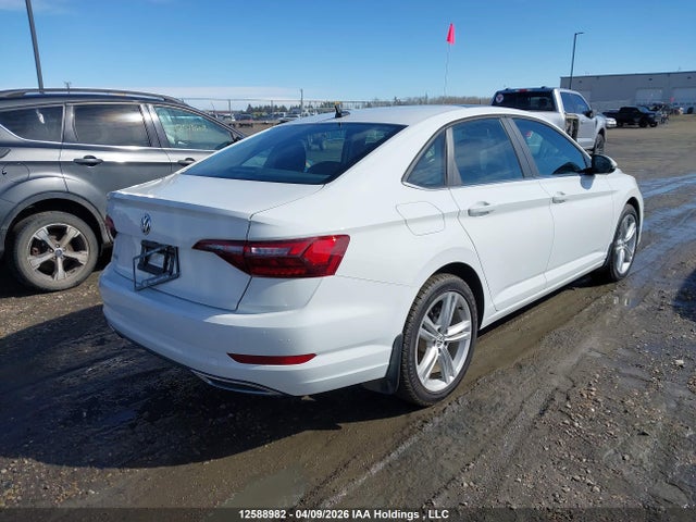 3VWGB7BU8LM013742 Volkswagen Jetta Sel Premium