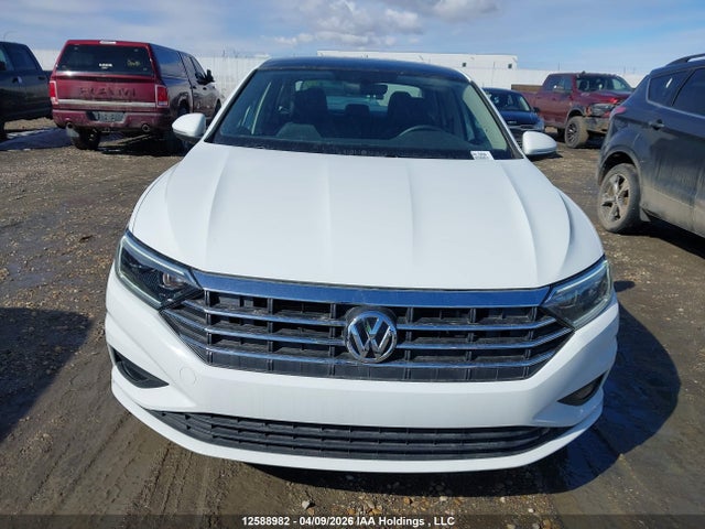 3VWGB7BU8LM013742 Volkswagen Jetta Sel Premium