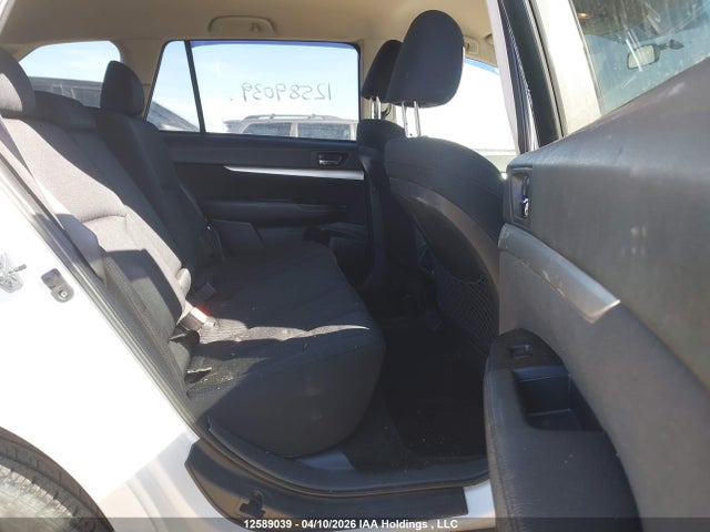 12589039 :رقم المزاد ، 4S4BRGBC1B3400743 vin ، 2011 Subaru Outback 2.5i Premium مزاد بيع