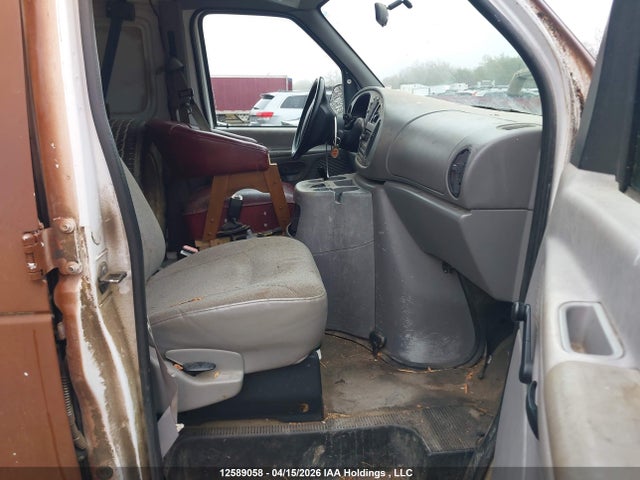 Продаж на аукціоні авто 2000 Ford E-250 Commercial/recreational, vin: 1FTNE24L8YHB57778, номер лоту: 12589058